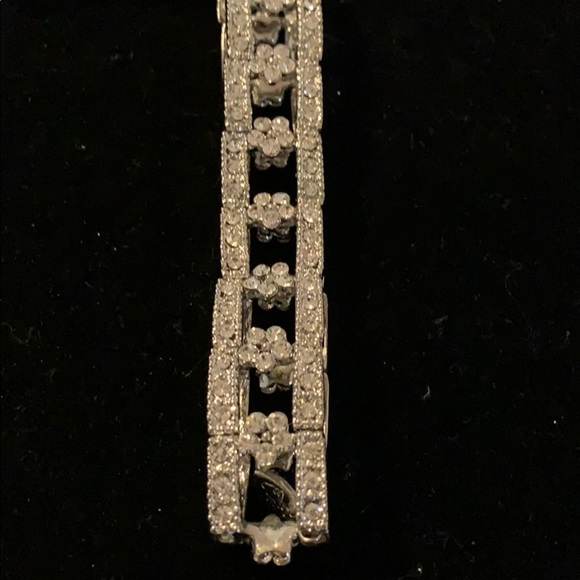 Cookie Lee Jewelry - Silver Rhinestone Stretch Bracelet Cookie Lee